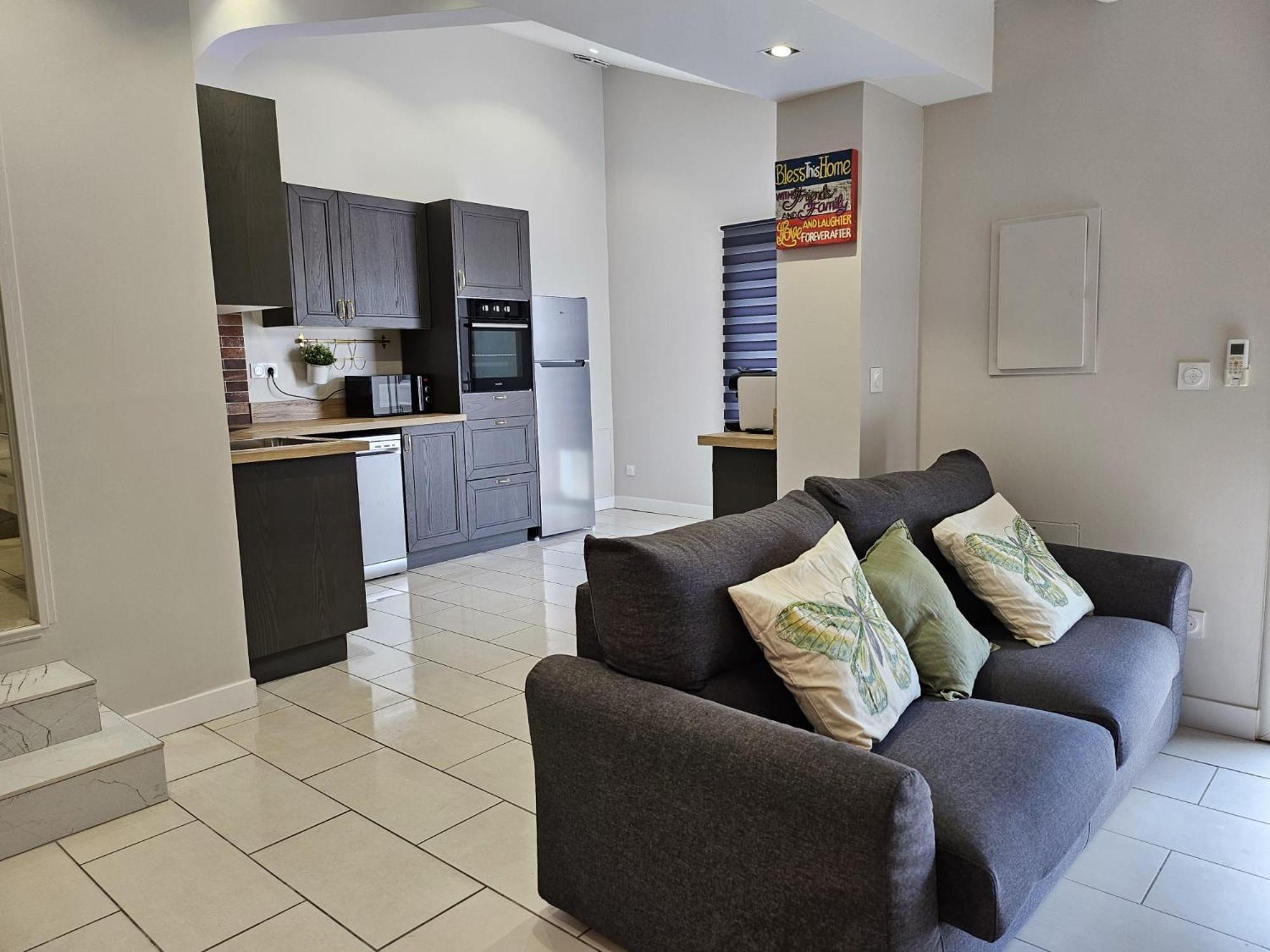 Agreable Logement Avec Terrasse Saint-Victoret 外观 照片