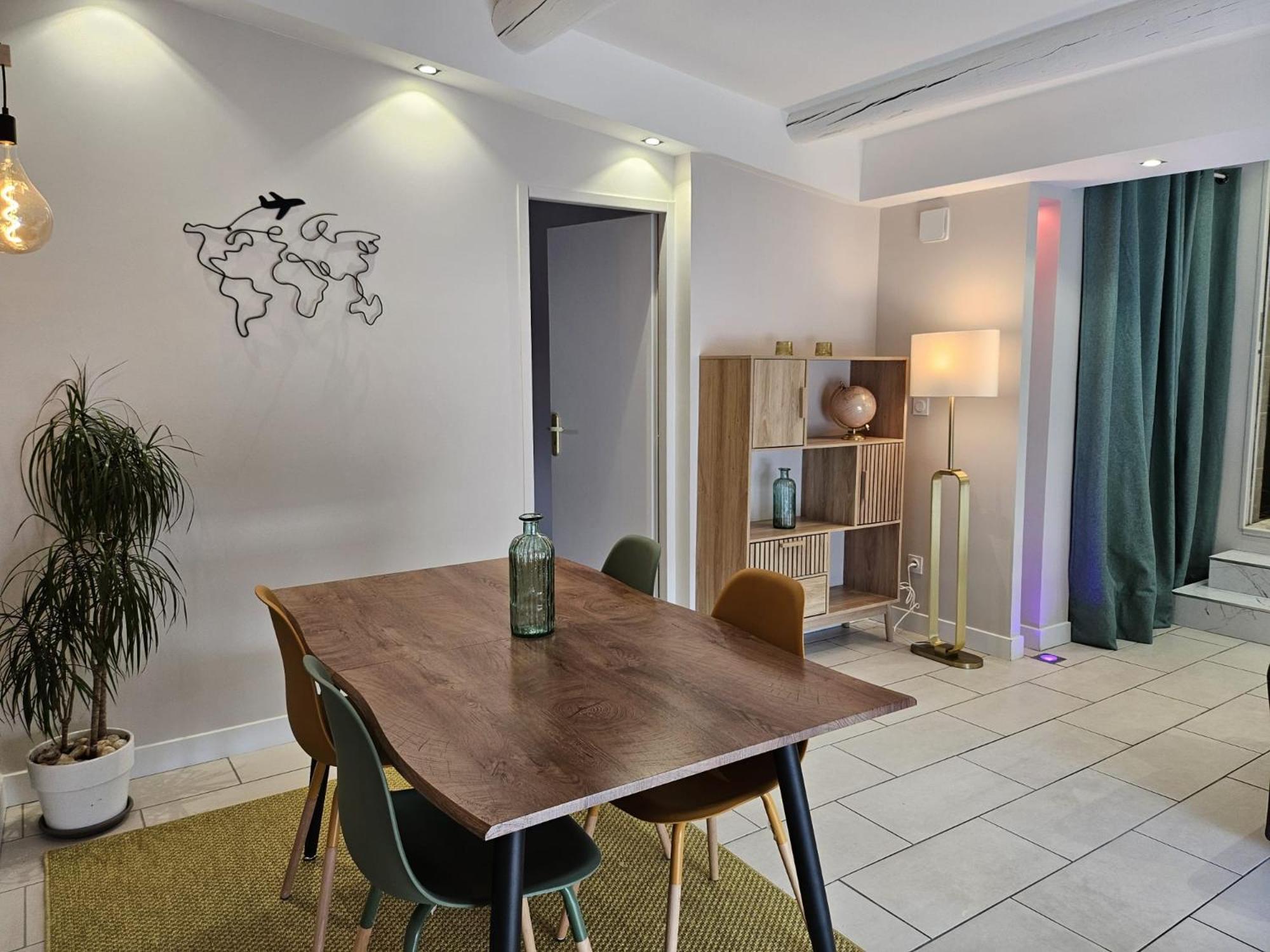 Agreable Logement Avec Terrasse Saint-Victoret 外观 照片