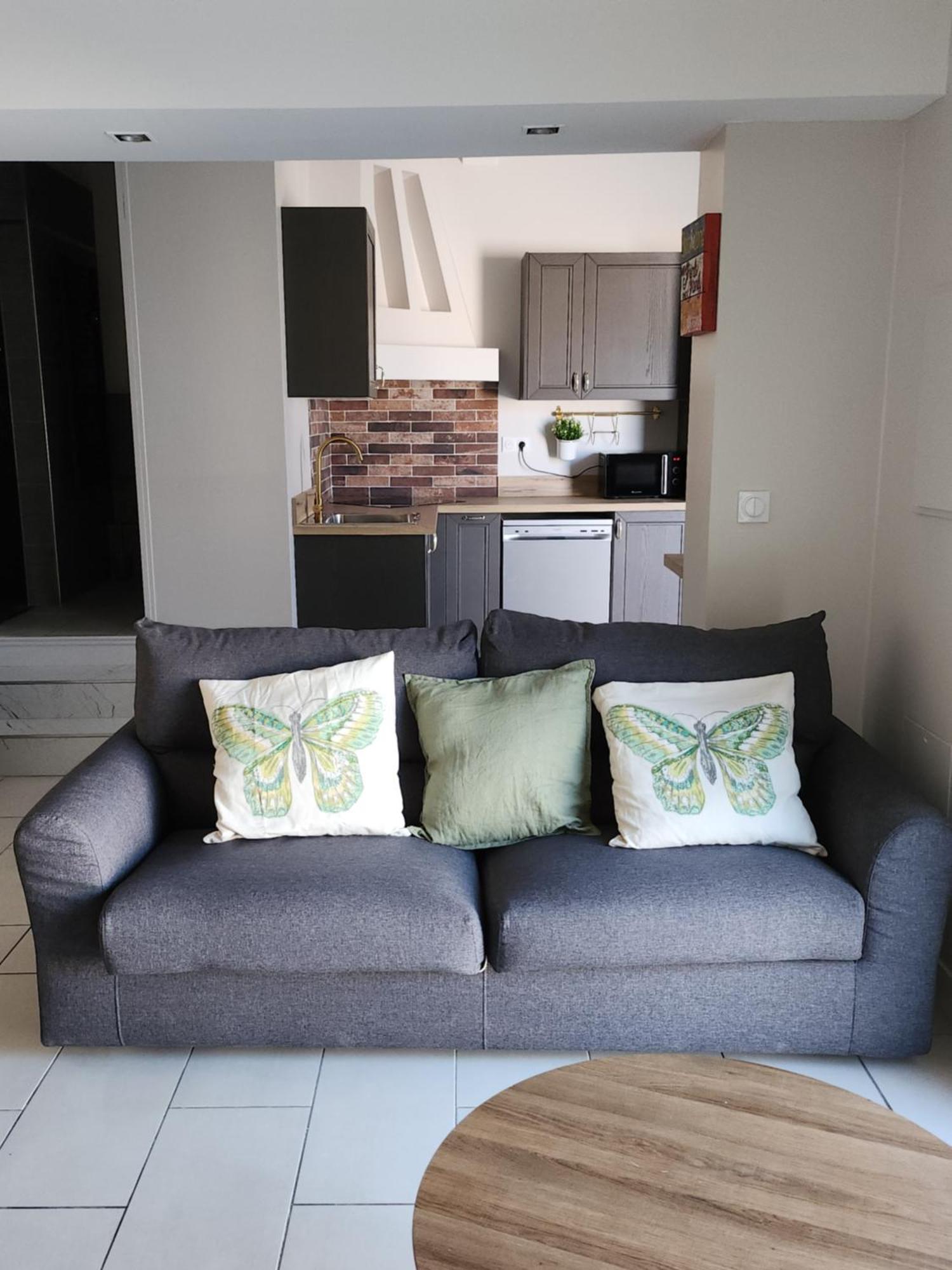 Agreable Logement Avec Terrasse Saint-Victoret 外观 照片