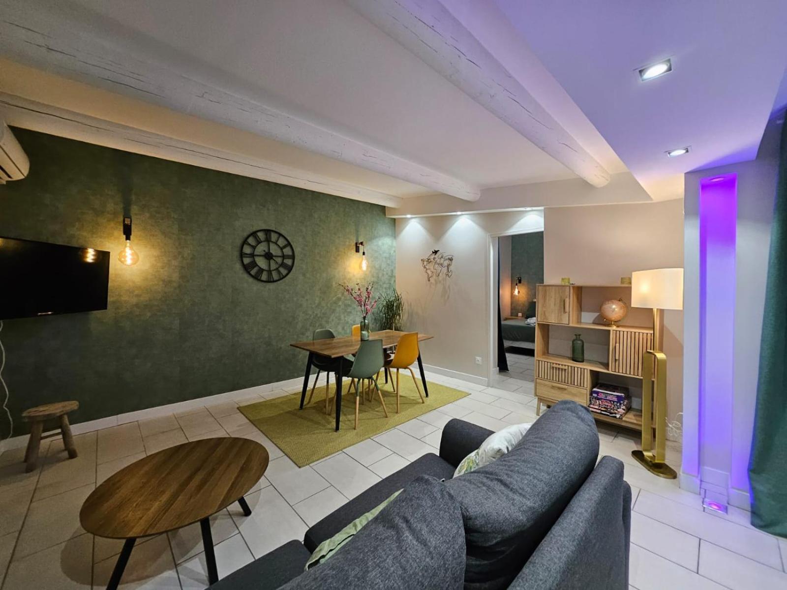 Agreable Logement Avec Terrasse Saint-Victoret 外观 照片